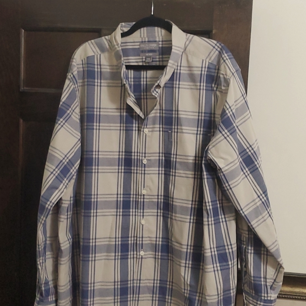 Mens button down no tuck shirt